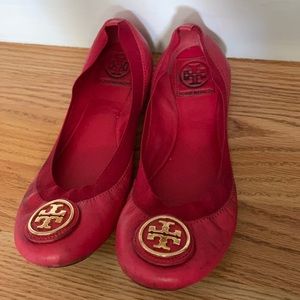 TORY BURCH RED FLATS
